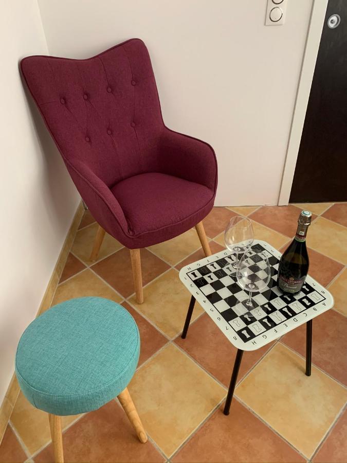 Pila & Bed Montpellier Centre Corum Comedie - Chambre Calme Climatisee - Quiet Air-Conditioned Room 外观 照片
